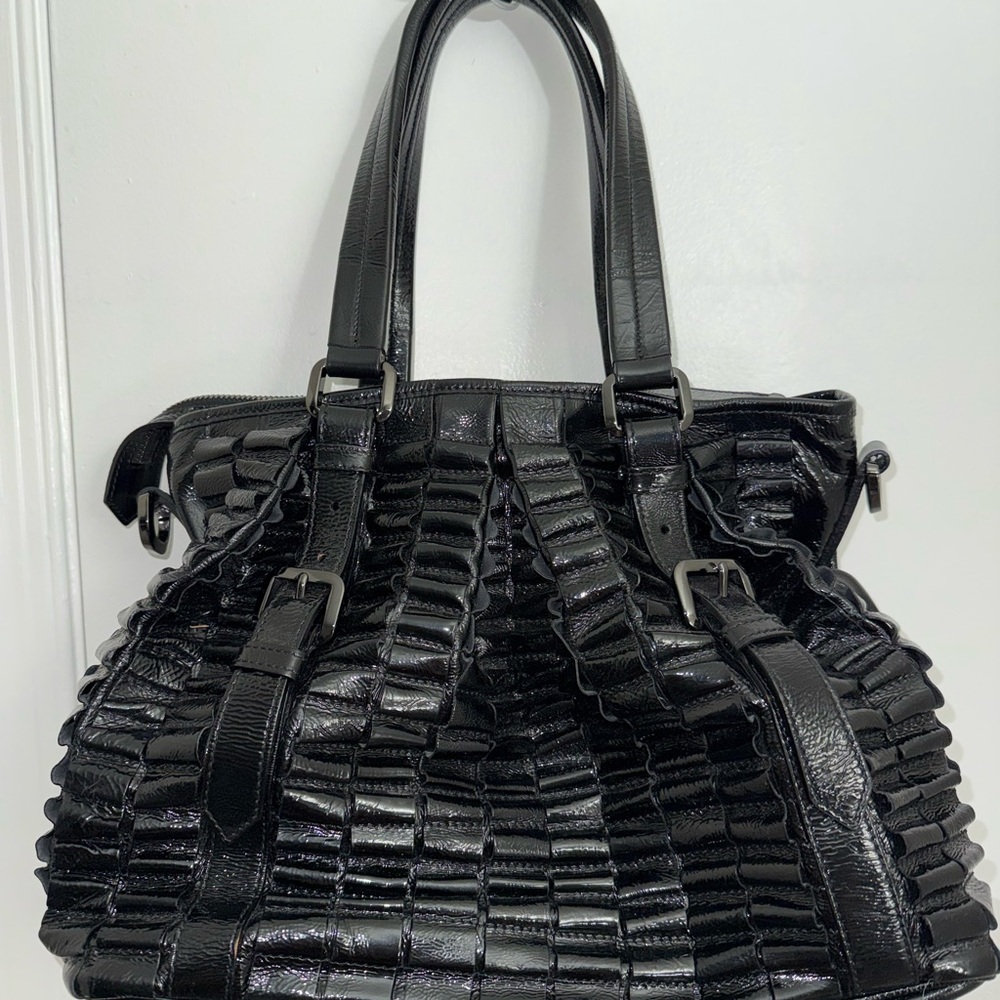 Burberry Lowry Tote Large Black Leather